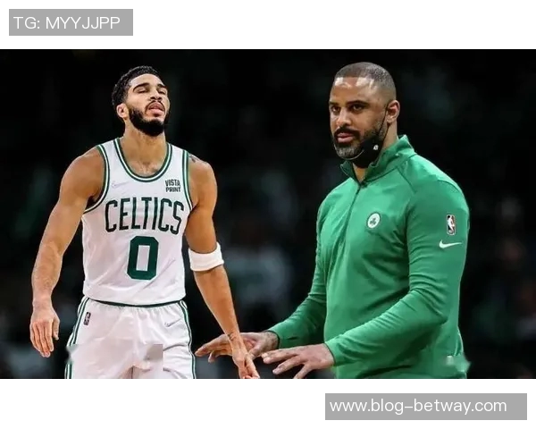 马祖拉强调团队合作的重要性每个人都应为胜利贡献力量 马祖拉强调团队合作的重要性每个人都应为胜利贡献力量