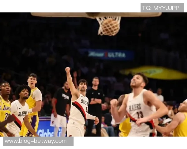 湖人对开拓者失利16分二次进攻得分恰好落后16分分析